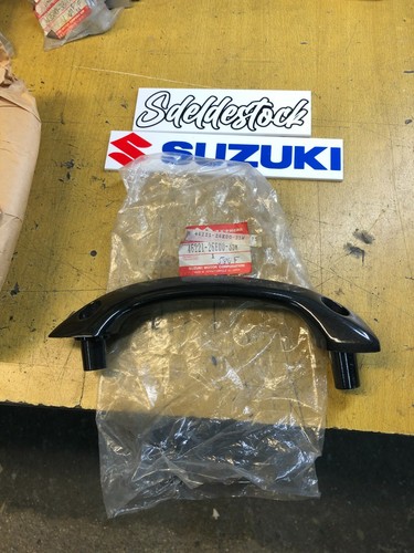 Left passenger handle suzuki - passenger,